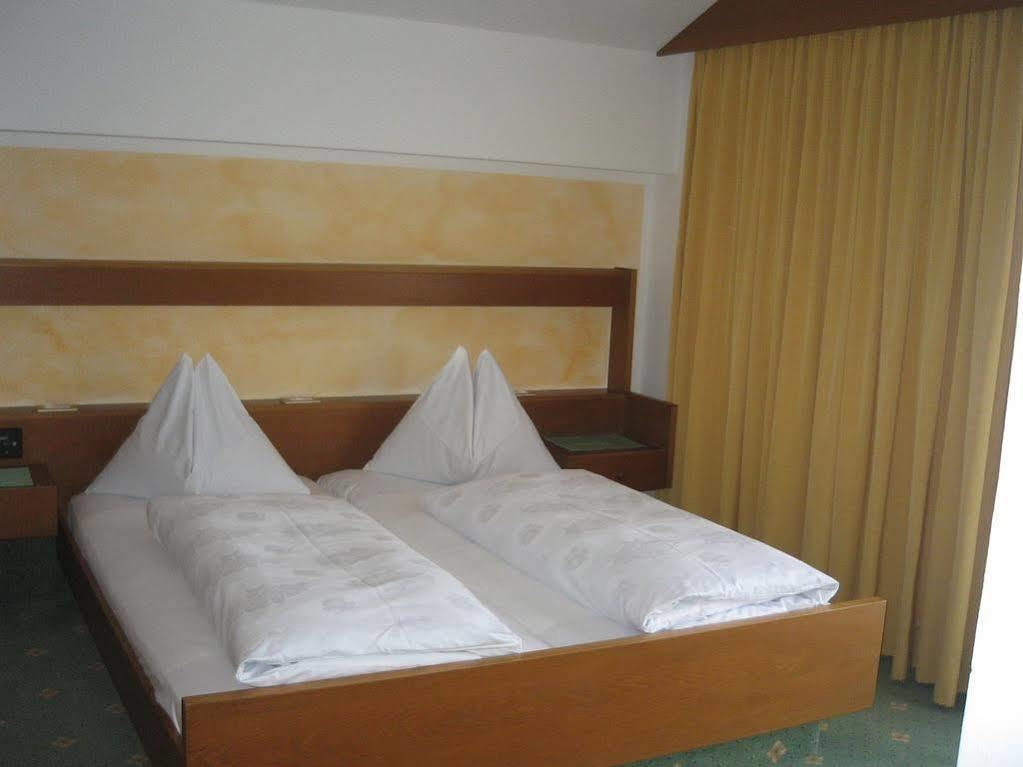 Hotel Montani Morter Exterior photo